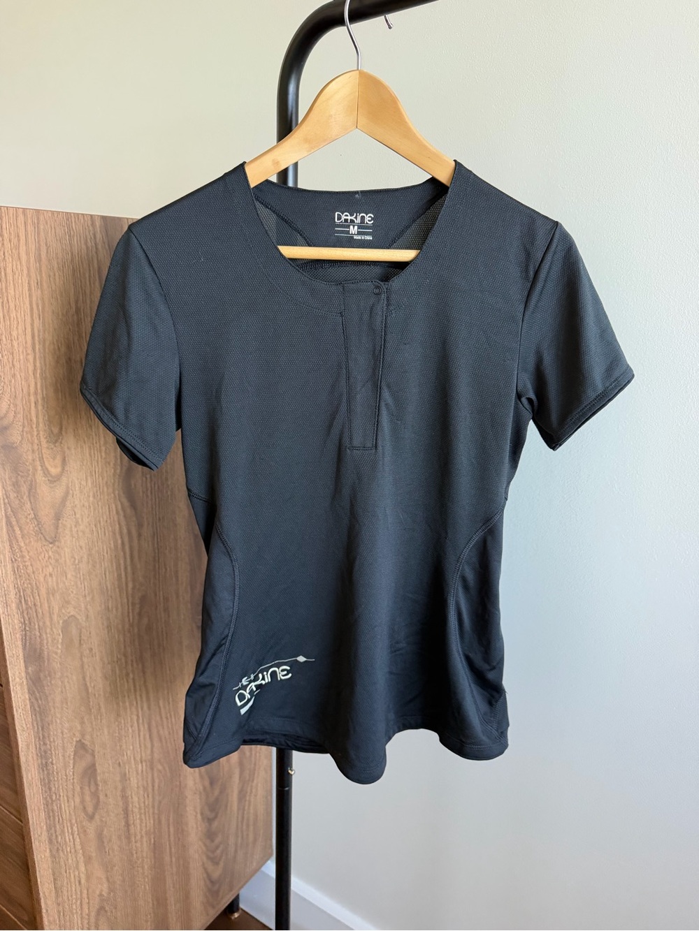Dakine Black Short Sleeve Cycling Mountain Biking Jersey Size M